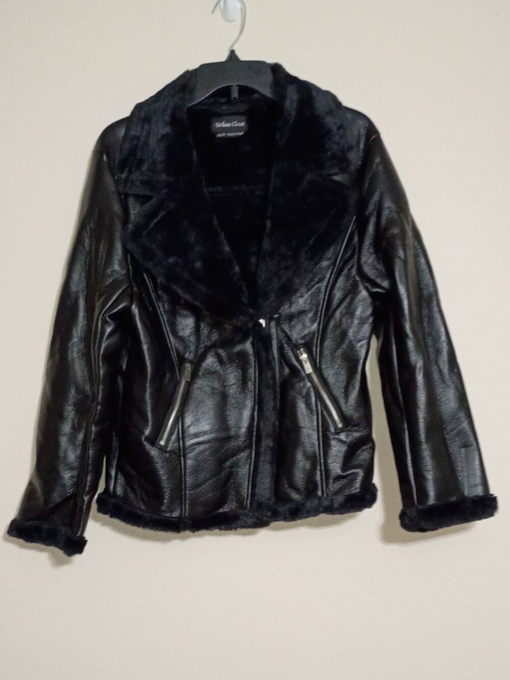 NWT Women's Urban Closet Faux Fur and Leather Jacket Size M